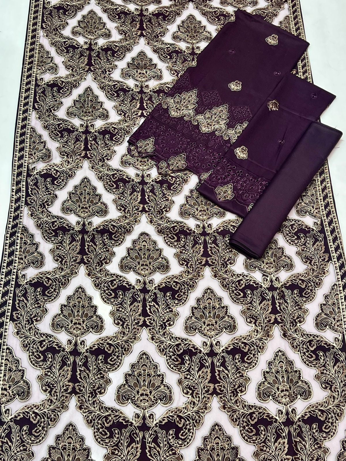 Purple Unstitched Luxury Dhanak Heavy Embroidered 3pc SS-7003